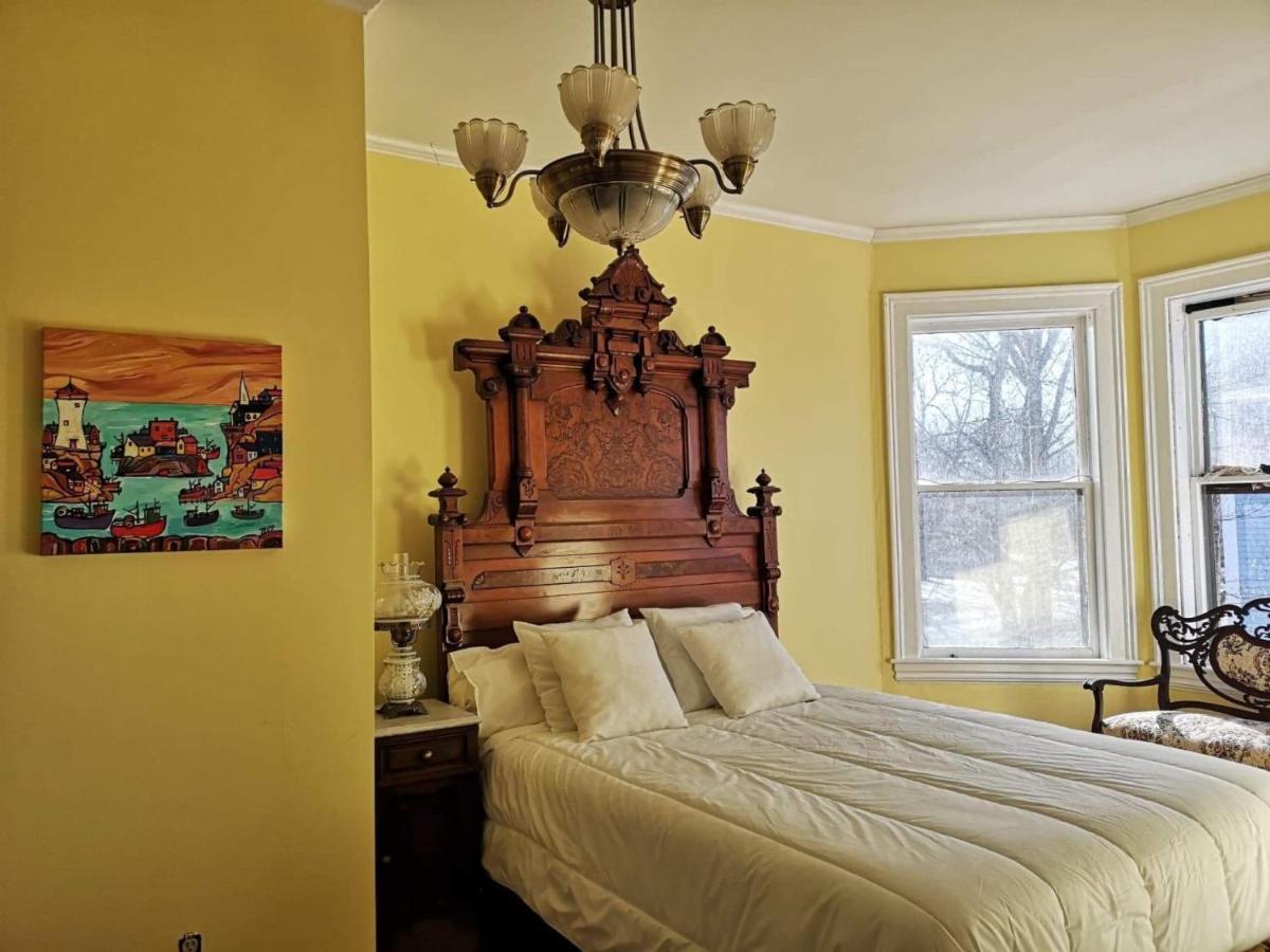 Carlisle House Inn Annapolis Royal Room photo